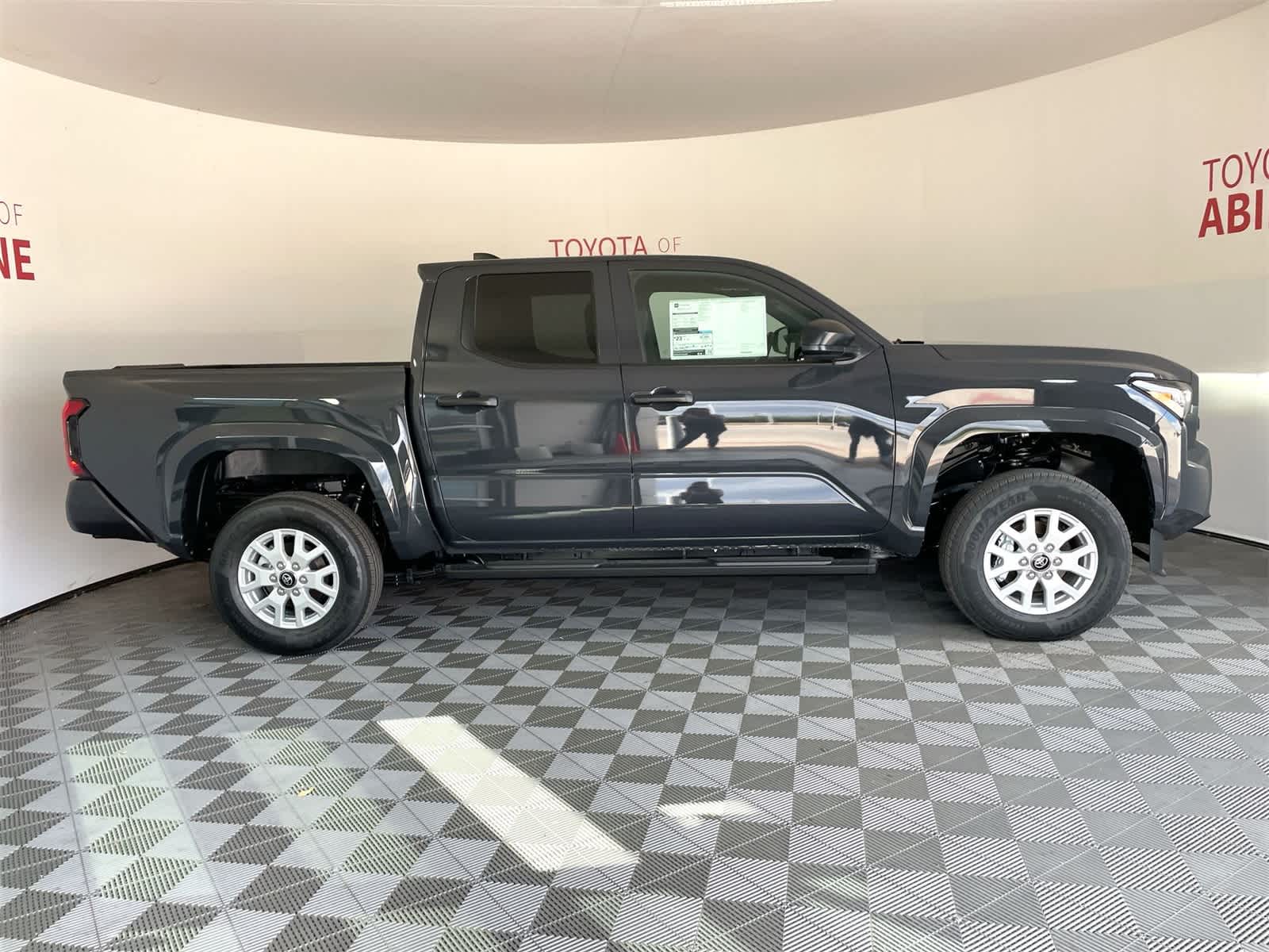 Thumbnail: 2025 Toyota Tacoma - 7