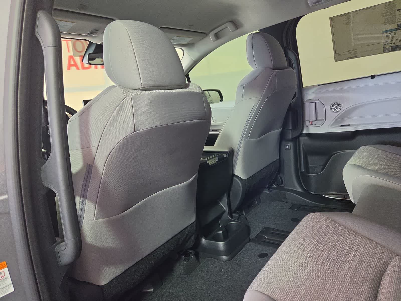 Thumbnail: 2026 Toyota Sienna - 12