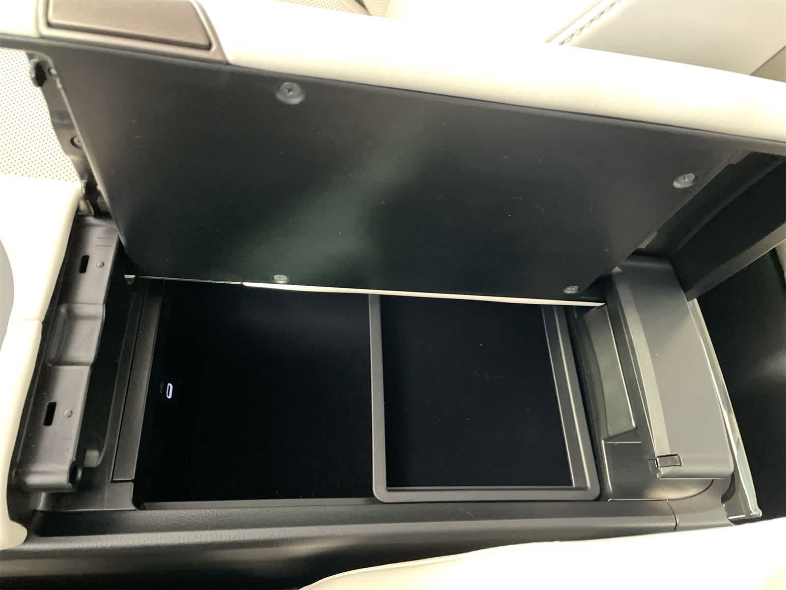 Thumbnail: 2026 Toyota Crown - 24