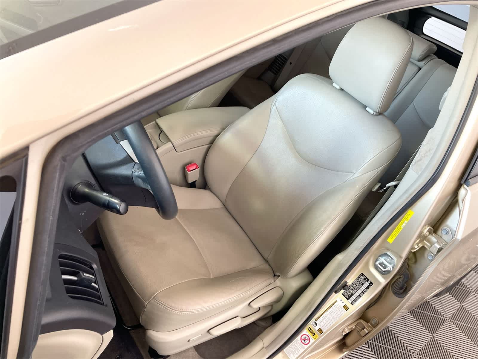 Thumbnail: 2010 Toyota Prius - 9