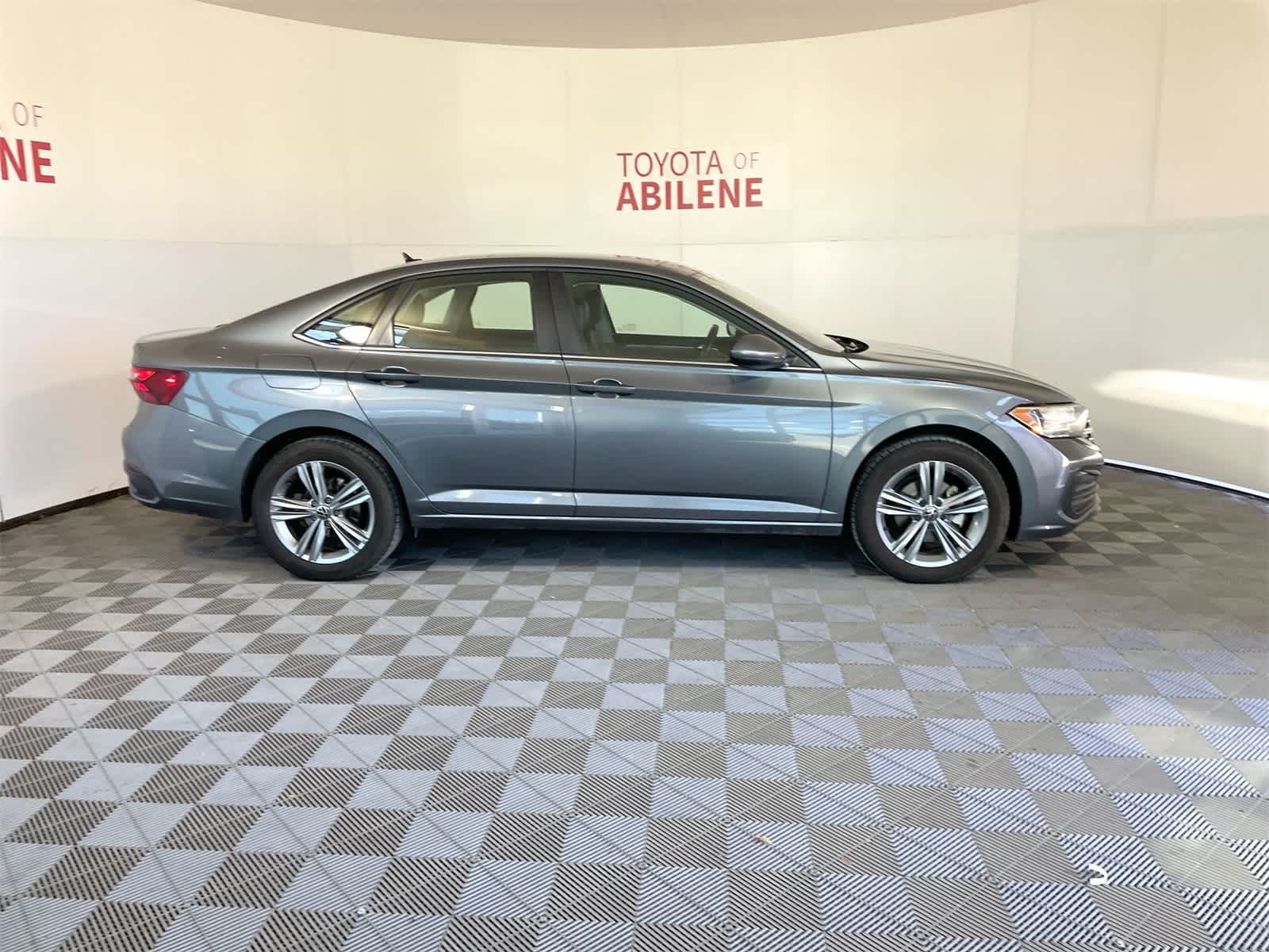 Thumbnail: 2024 Volkswagen Jetta - 7