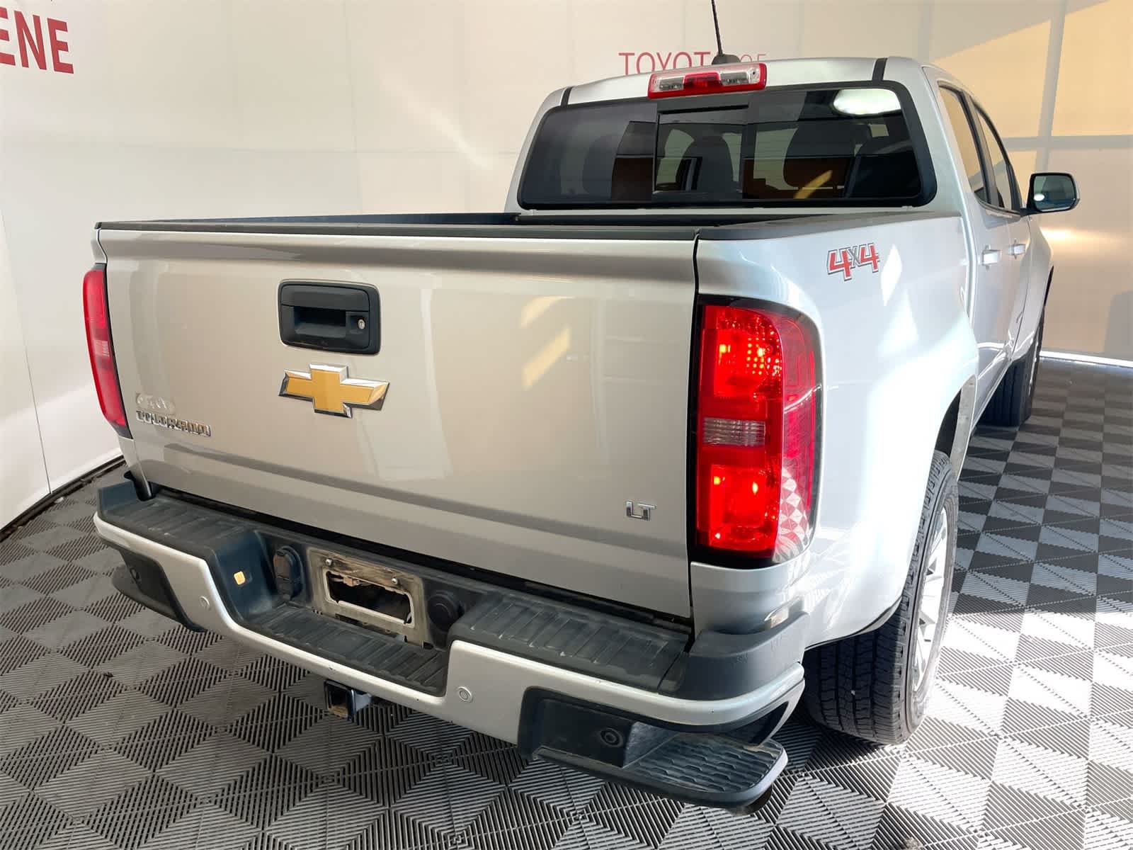 Thumbnail: 2019 Chevrolet Colorado - 7