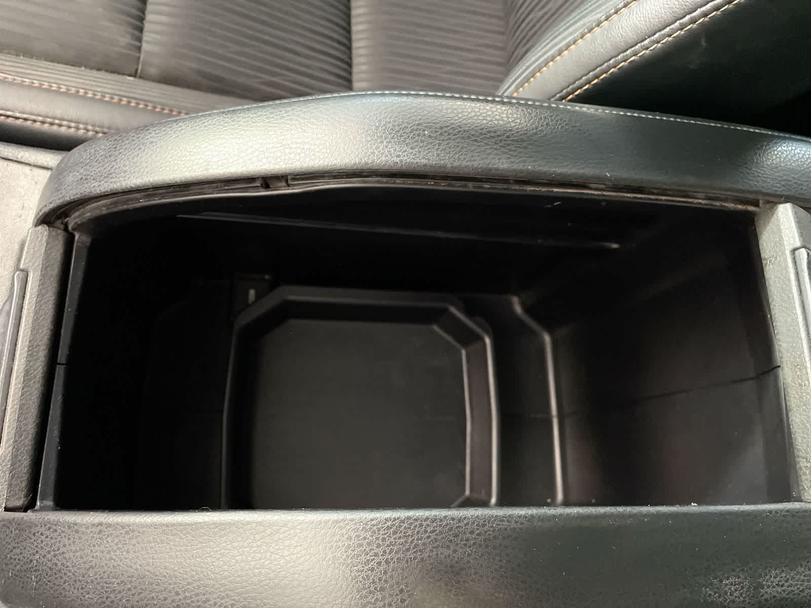 Thumbnail: 2016 Toyota Highlander - 24