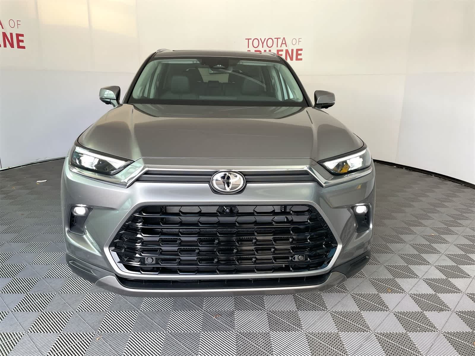 Thumbnail: 2026 Toyota Grand Highlander - 9