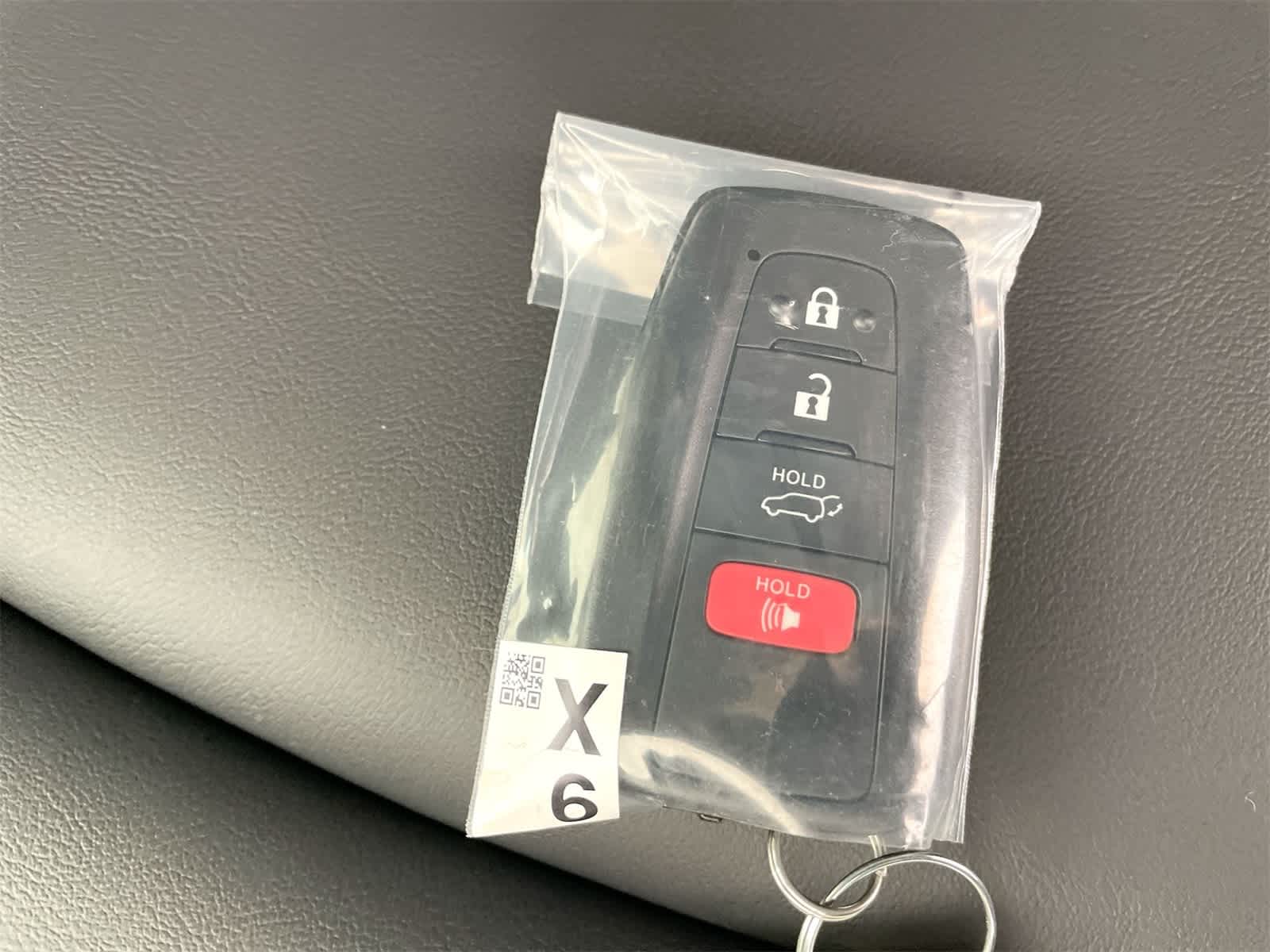 Thumbnail: 2025 Toyota RAV4 - 27