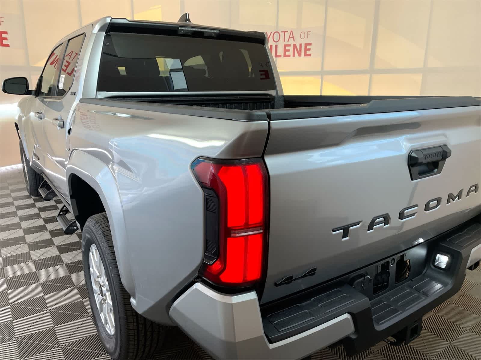 Thumbnail: 2025 Toyota Tacoma - 3