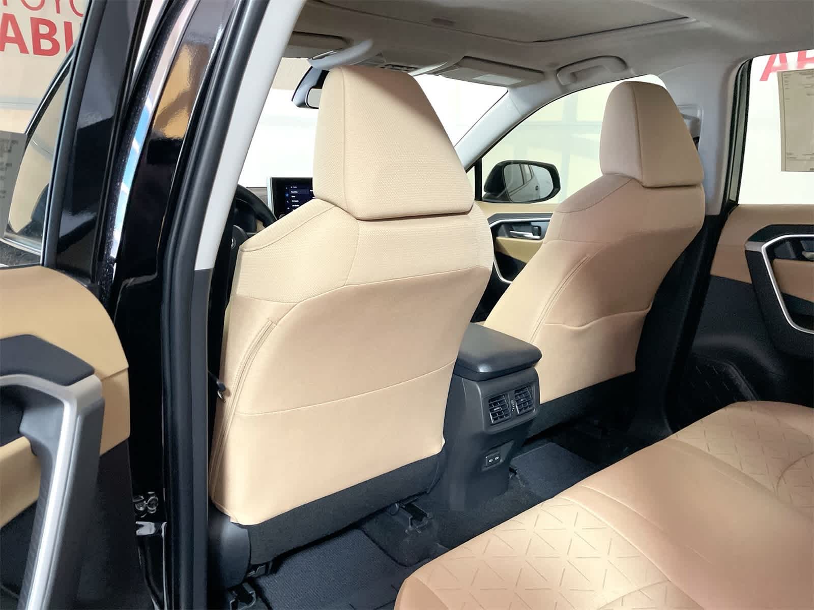 Thumbnail: 2025 Toyota RAV4 - 12