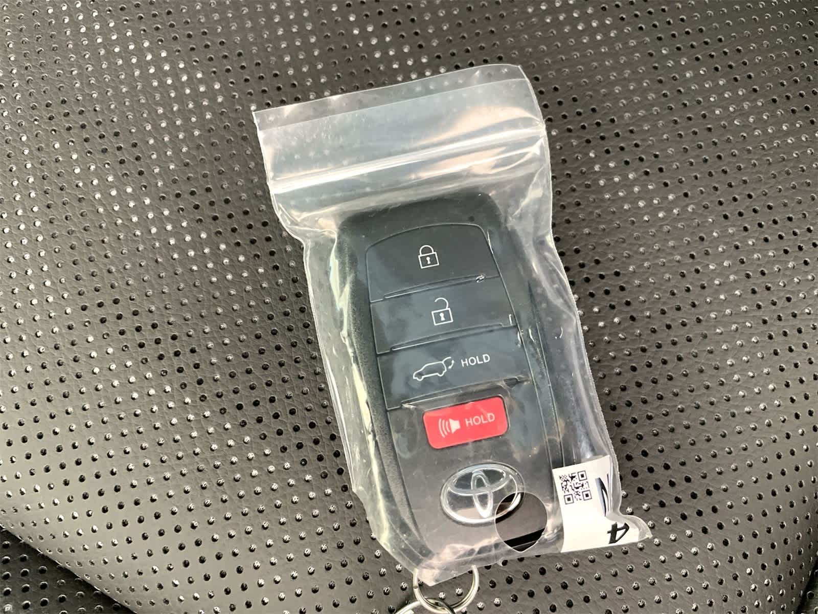 Thumbnail: 2025 Toyota 4Runner - 28