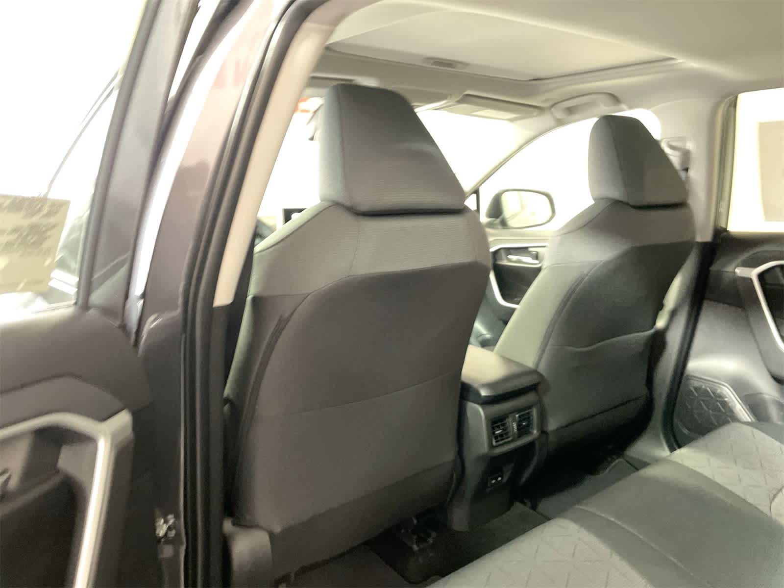 Thumbnail: 2025 Toyota RAV4 - 13