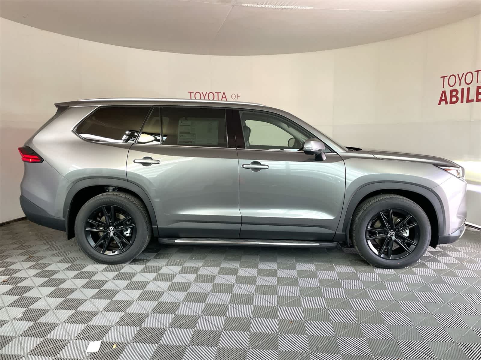 Thumbnail: 2026 Toyota Grand Highlander - 8