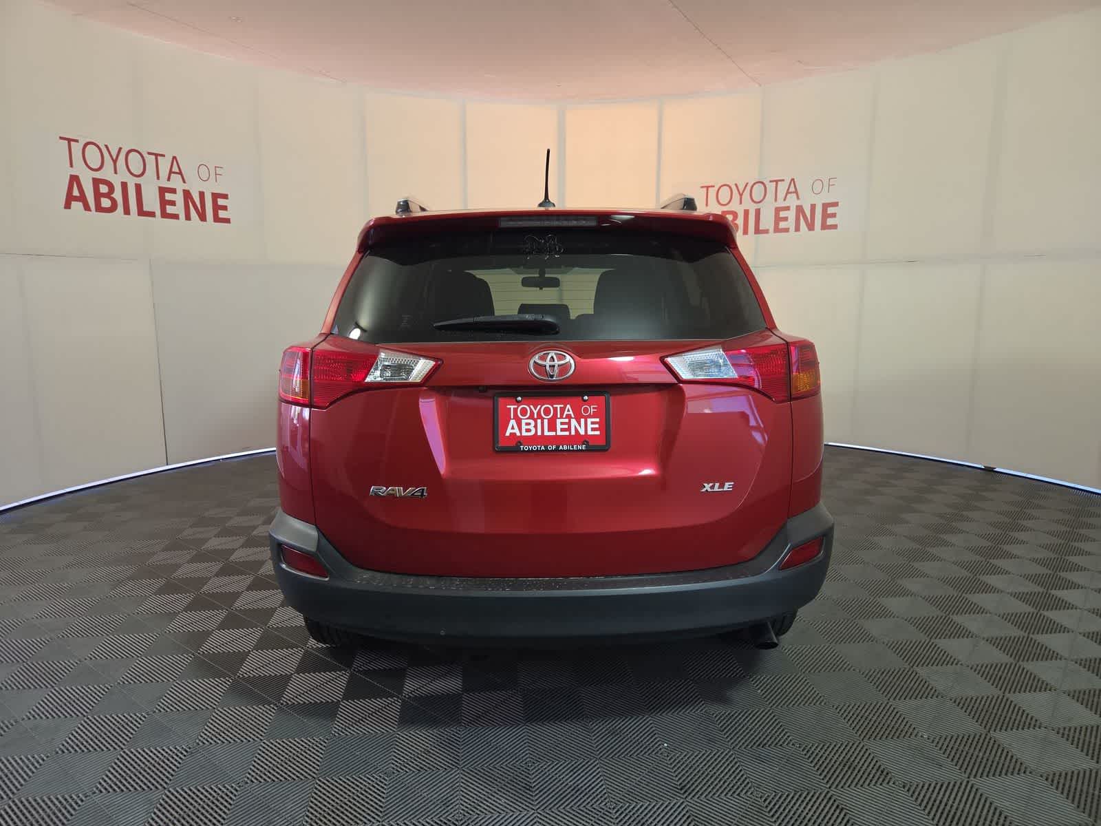Thumbnail: 2015 Toyota RAV4 - 4