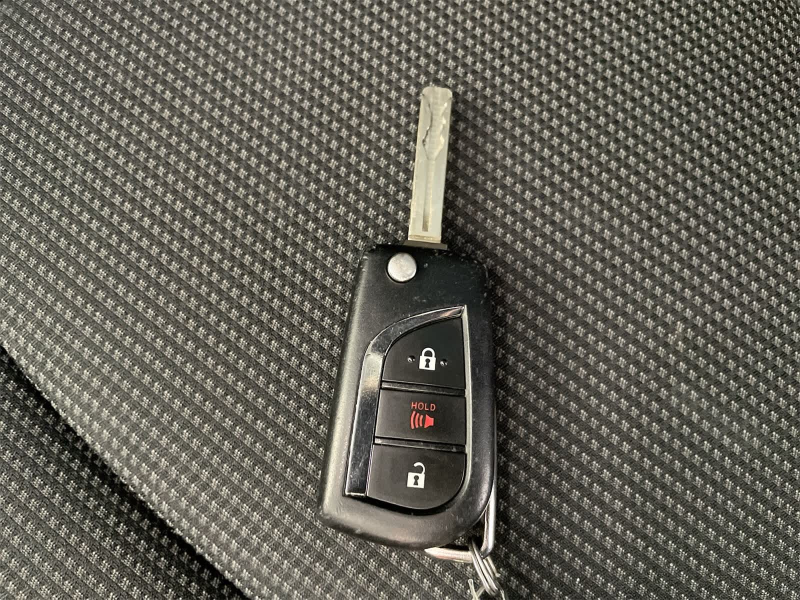 Thumbnail: 2023 Toyota RAV4 - 22