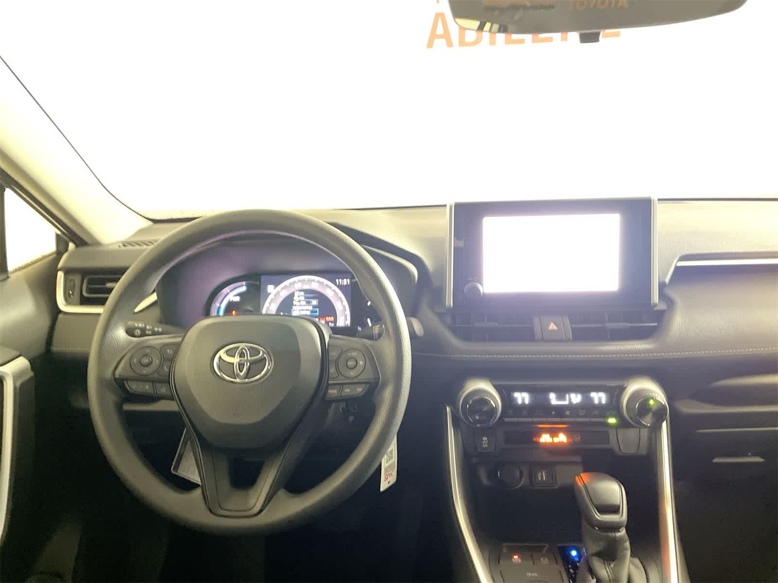 Thumbnail: 2025 Toyota RAV4 - 15