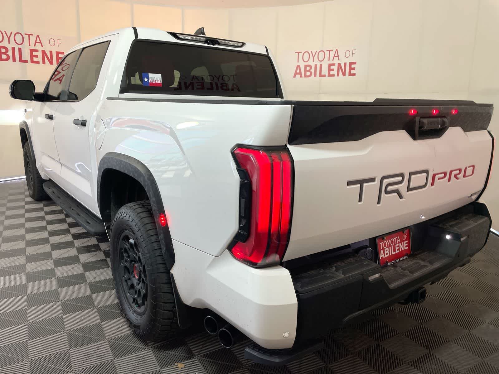 Thumbnail: 2025 Toyota Tundra - 3
