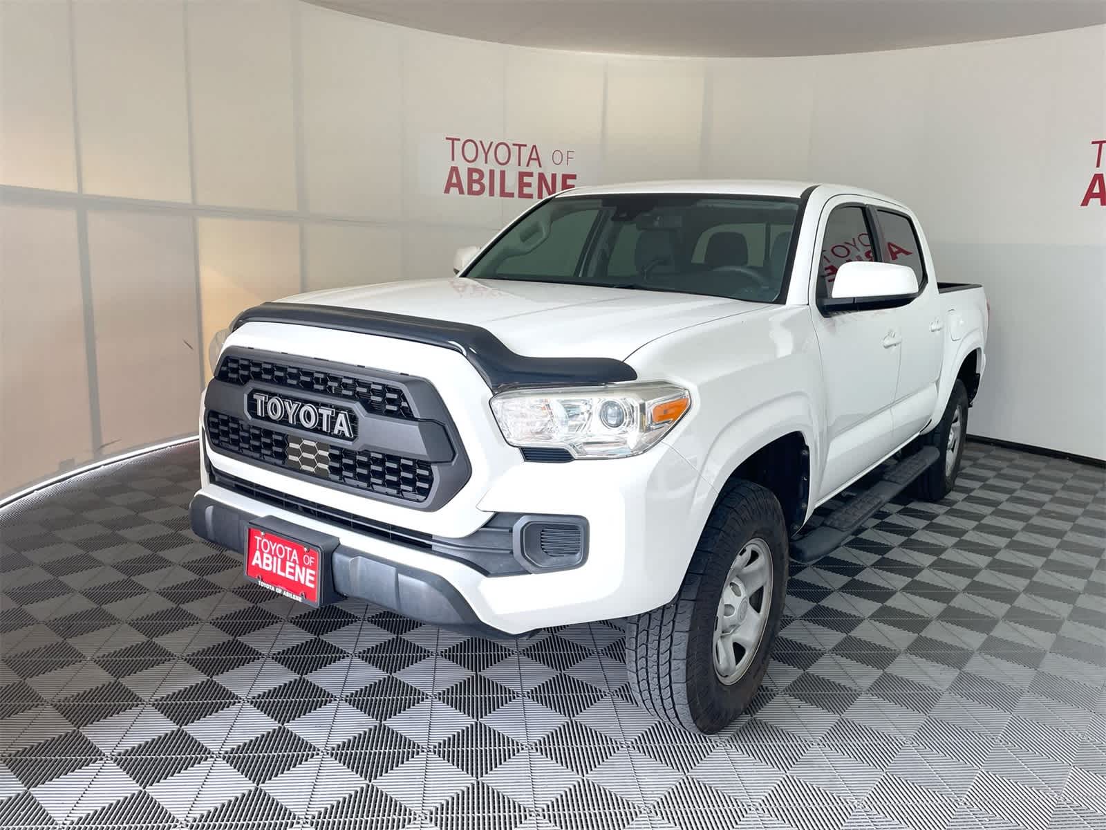 Thumbnail: 2018 Toyota Tacoma - 1