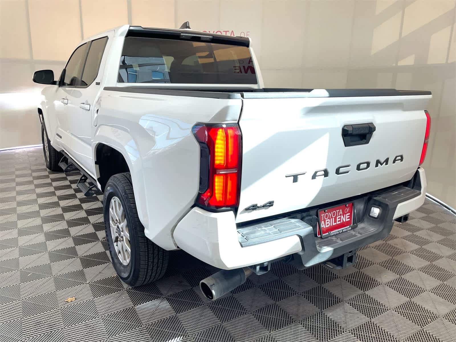 Thumbnail: 2025 Toyota Tacoma - 3