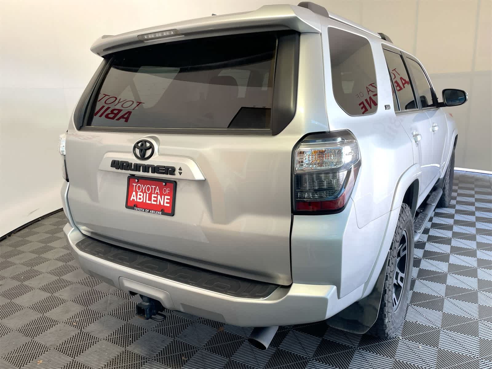 Thumbnail: 2023 Toyota 4Runner - 6