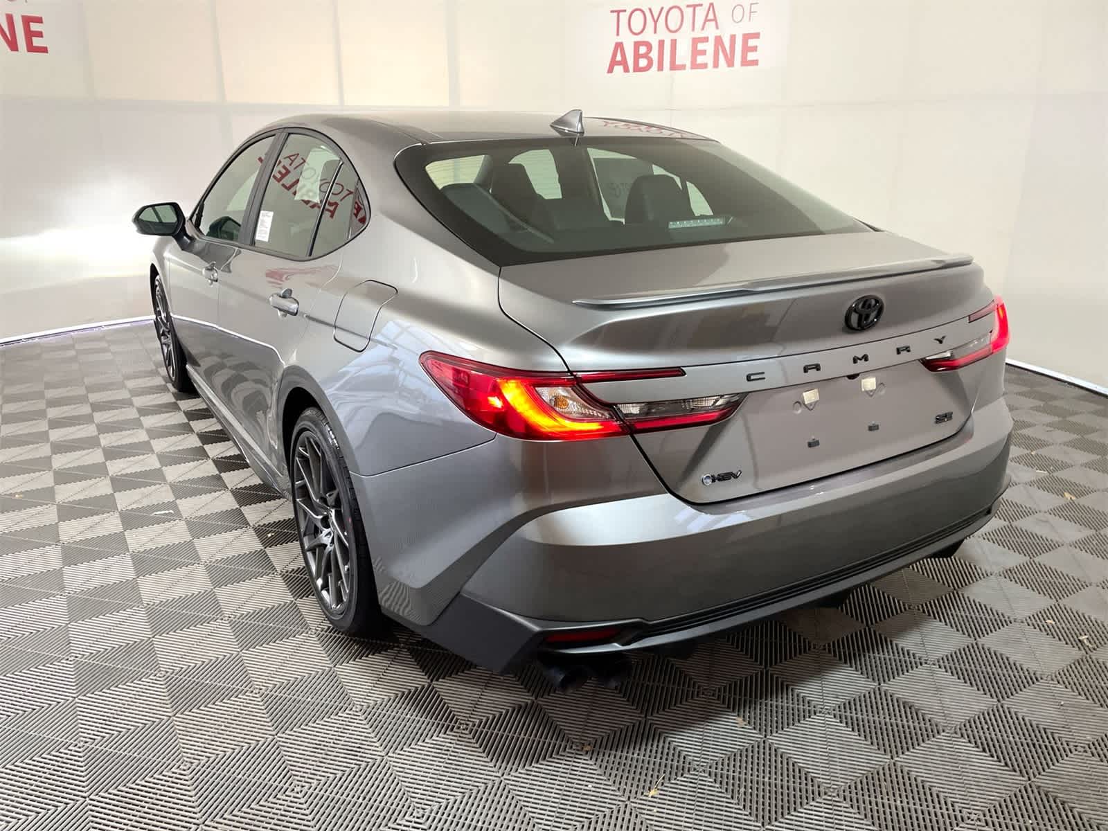 Thumbnail: 2025 Toyota Camry - 3