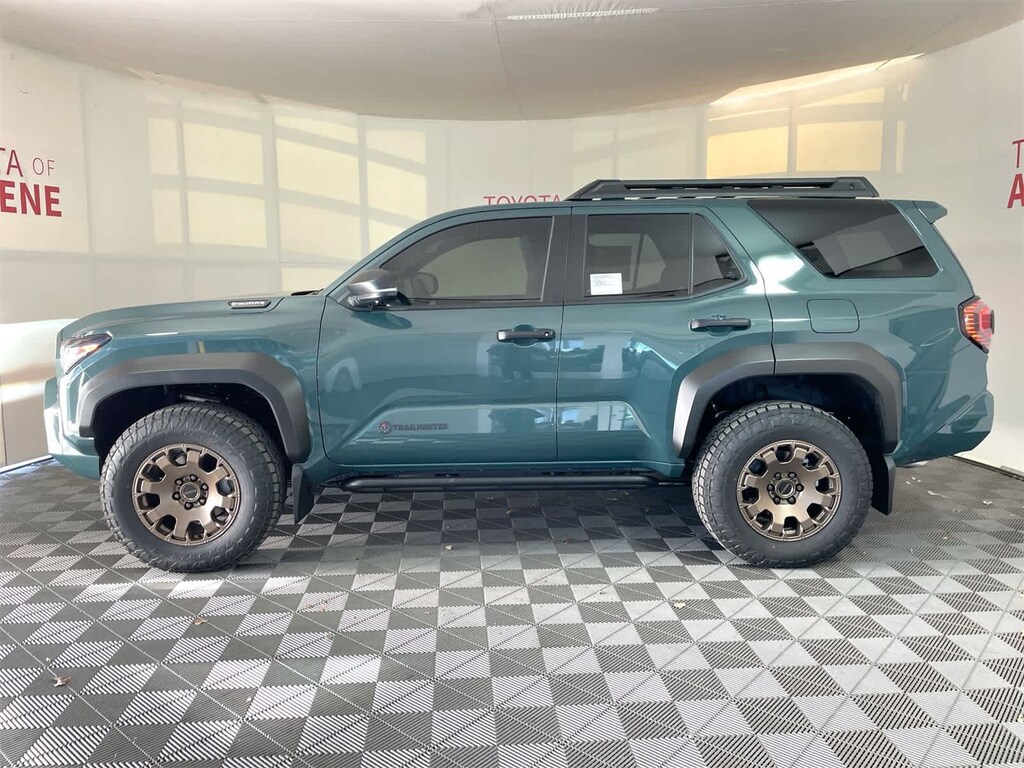 New 2025 Toyota 4Runner Hybrid Trailhunter SUV