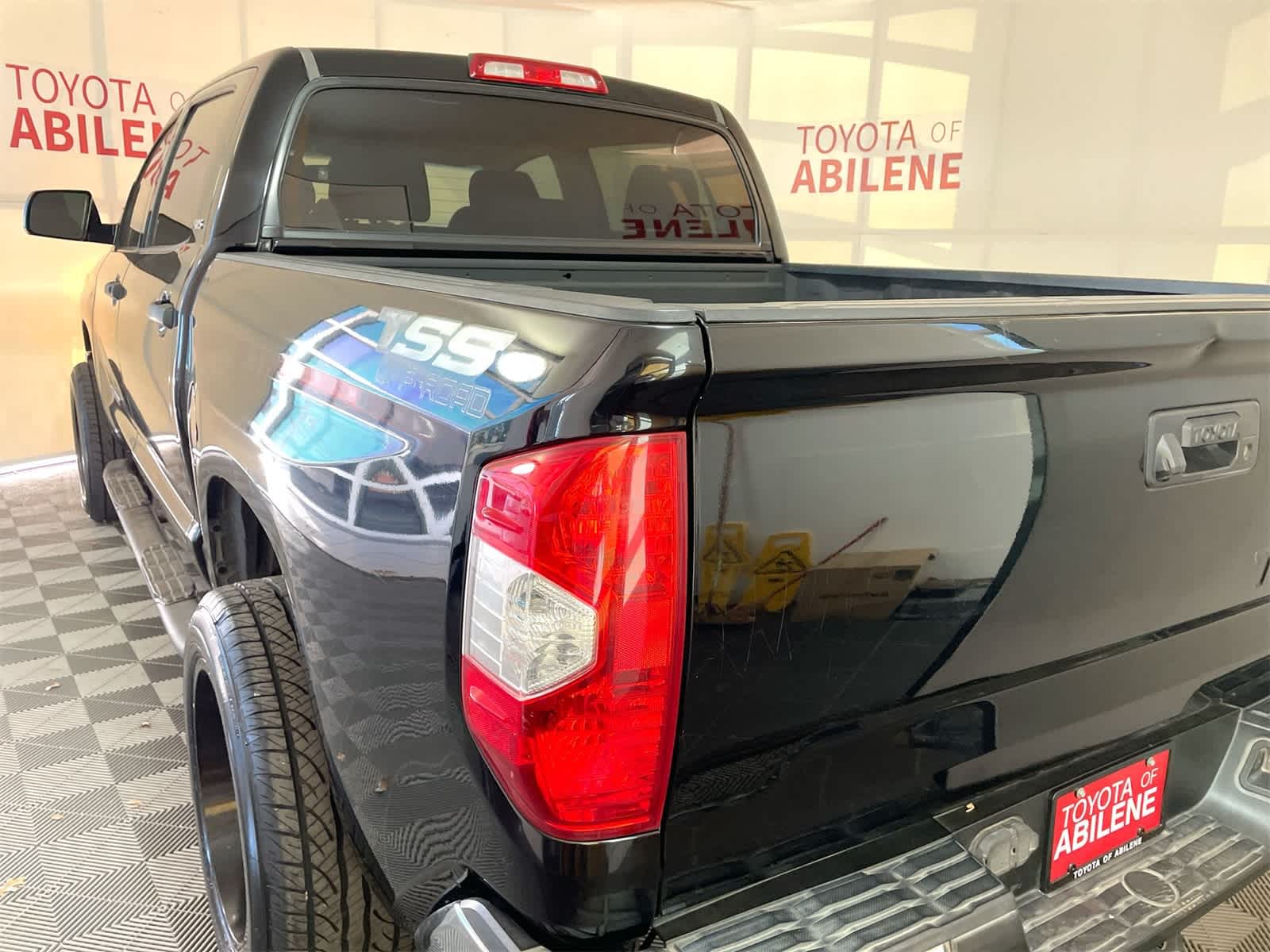 Thumbnail: 2015 Toyota Tundra - 2