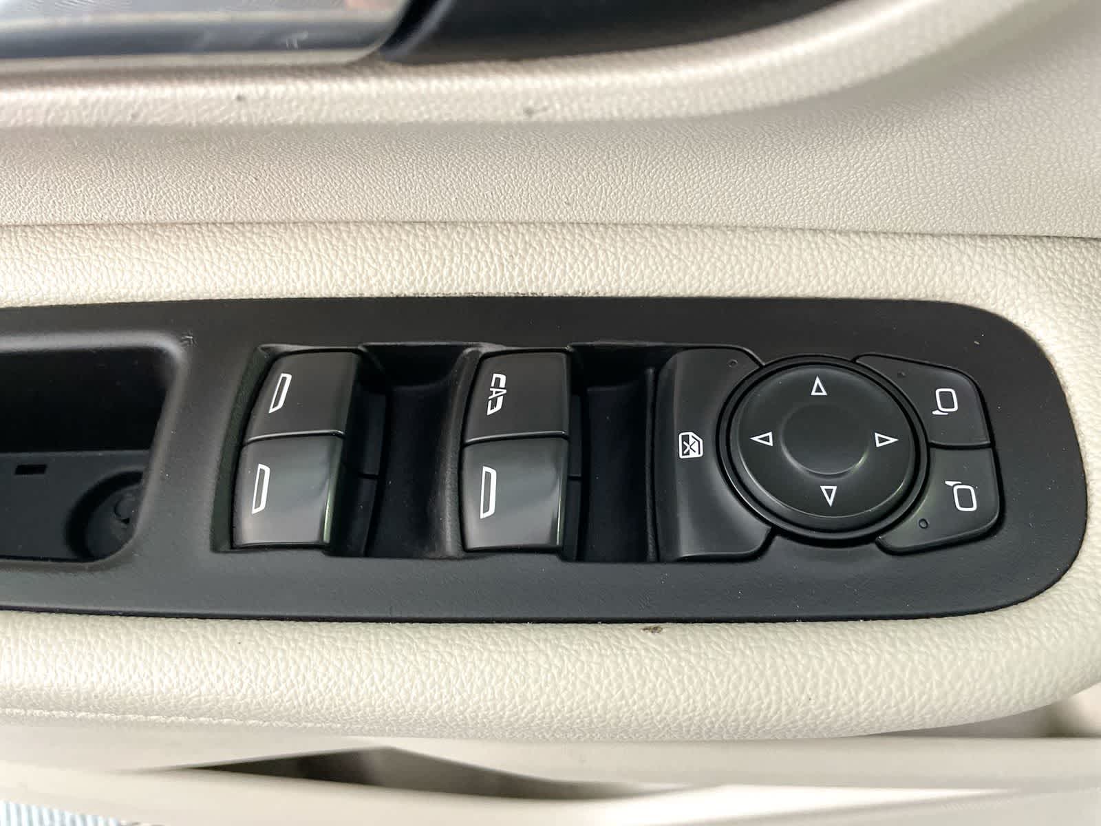 Thumbnail: 2020 GMC Terrain - 11