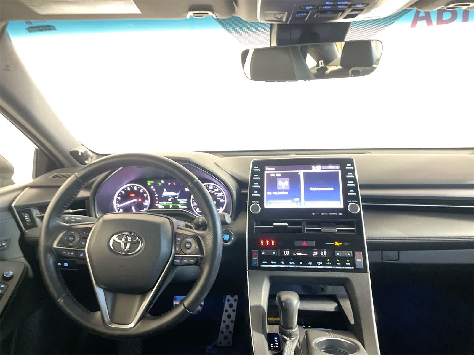 Thumbnail: 2020 Toyota Avalon - 16