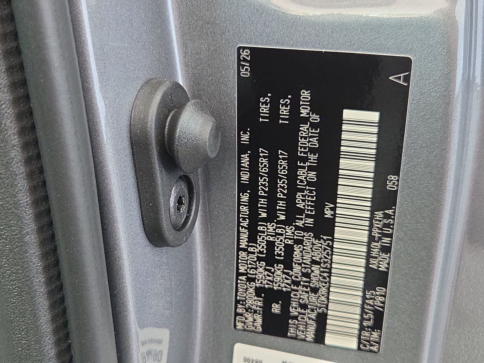 Thumbnail: 2026 Toyota Sienna - 28