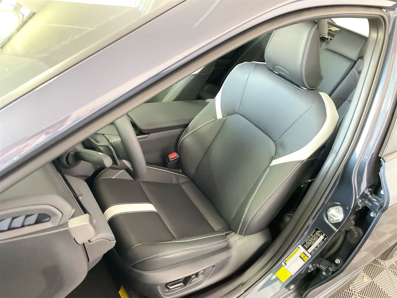 Thumbnail: 2026 Toyota Camry - 9