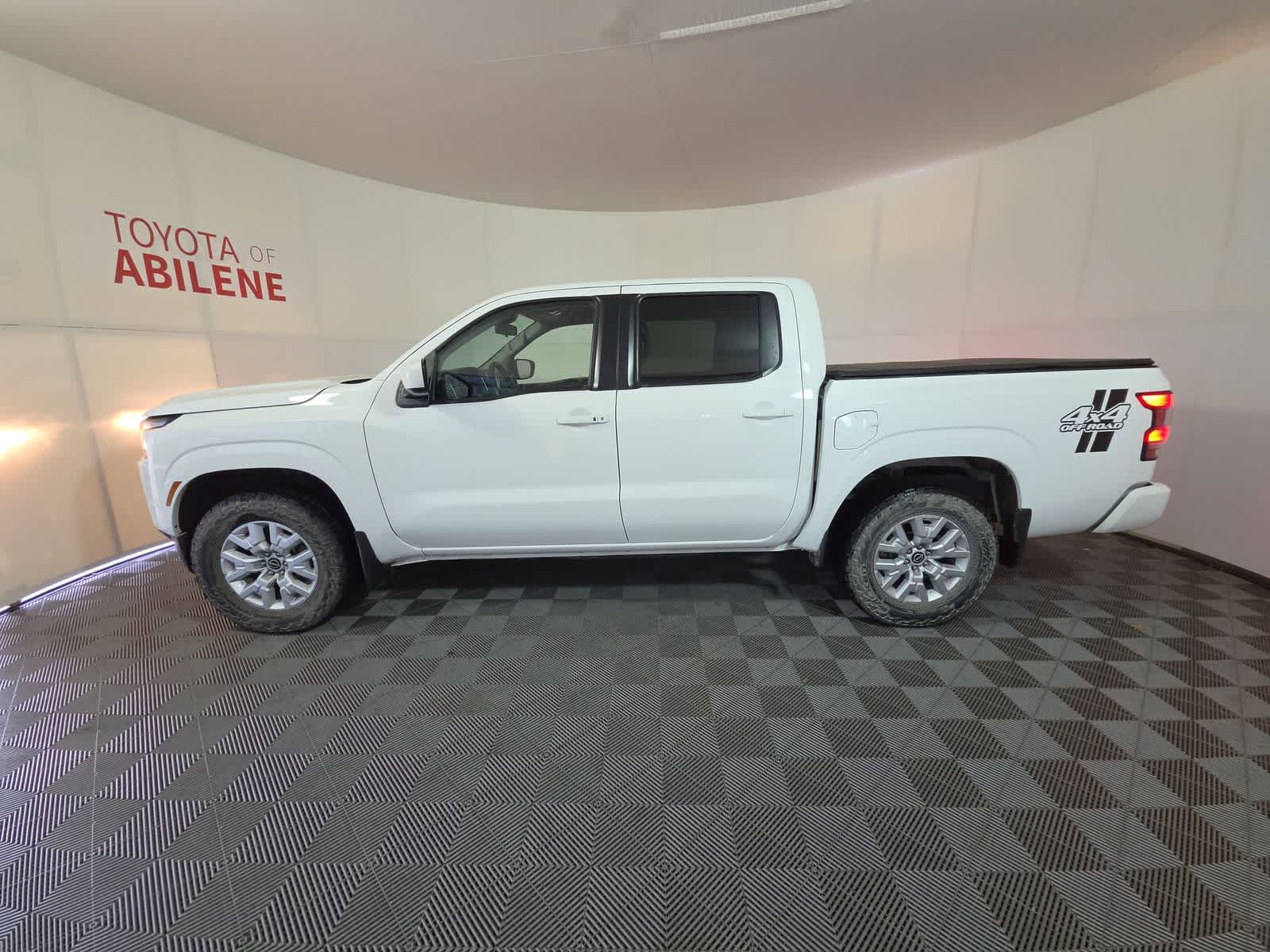 Thumbnail: 2022 Nissan Frontier - 2