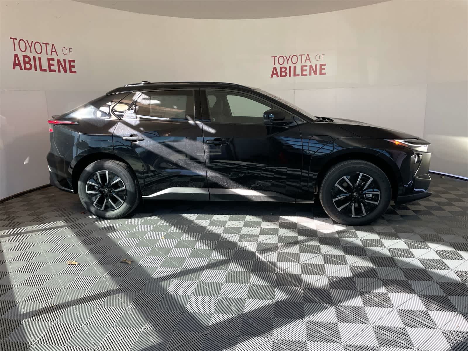 Thumbnail: 2026 Toyota bZ - 7