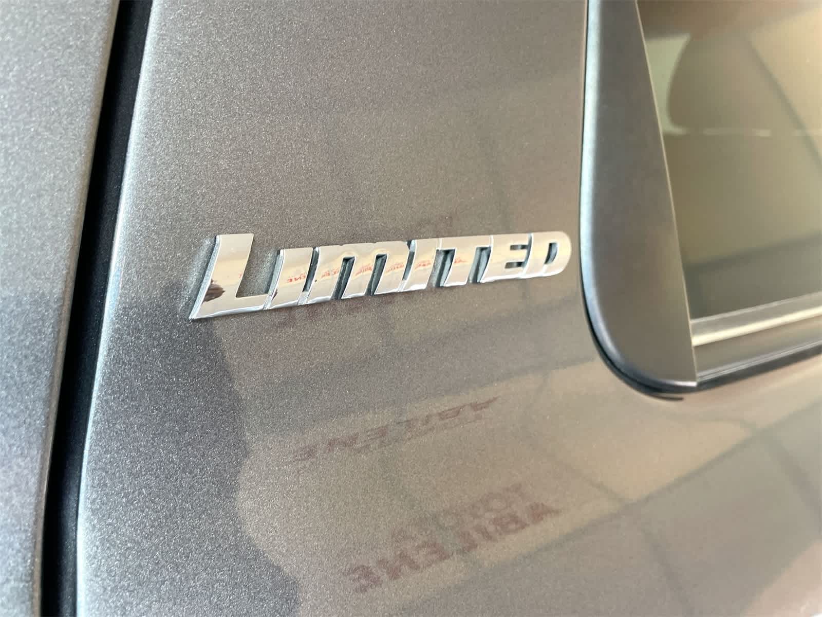Thumbnail: 2014 Toyota Sequoia - 6