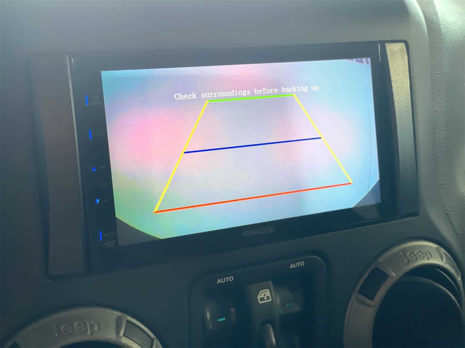 Thumbnail: 2016 Jeep Wrangler - 18