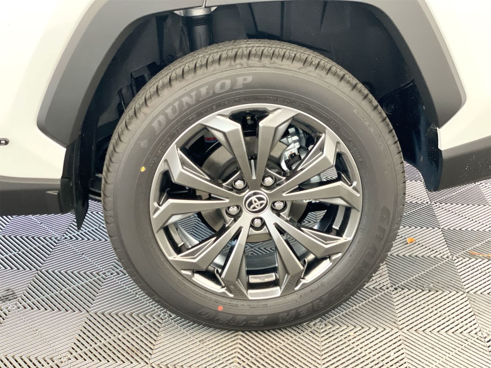 Thumbnail: 2025 Toyota RAV4 - 26