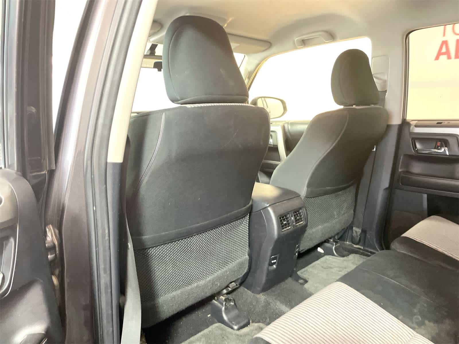 Thumbnail: 2014 Toyota 4Runner - 13