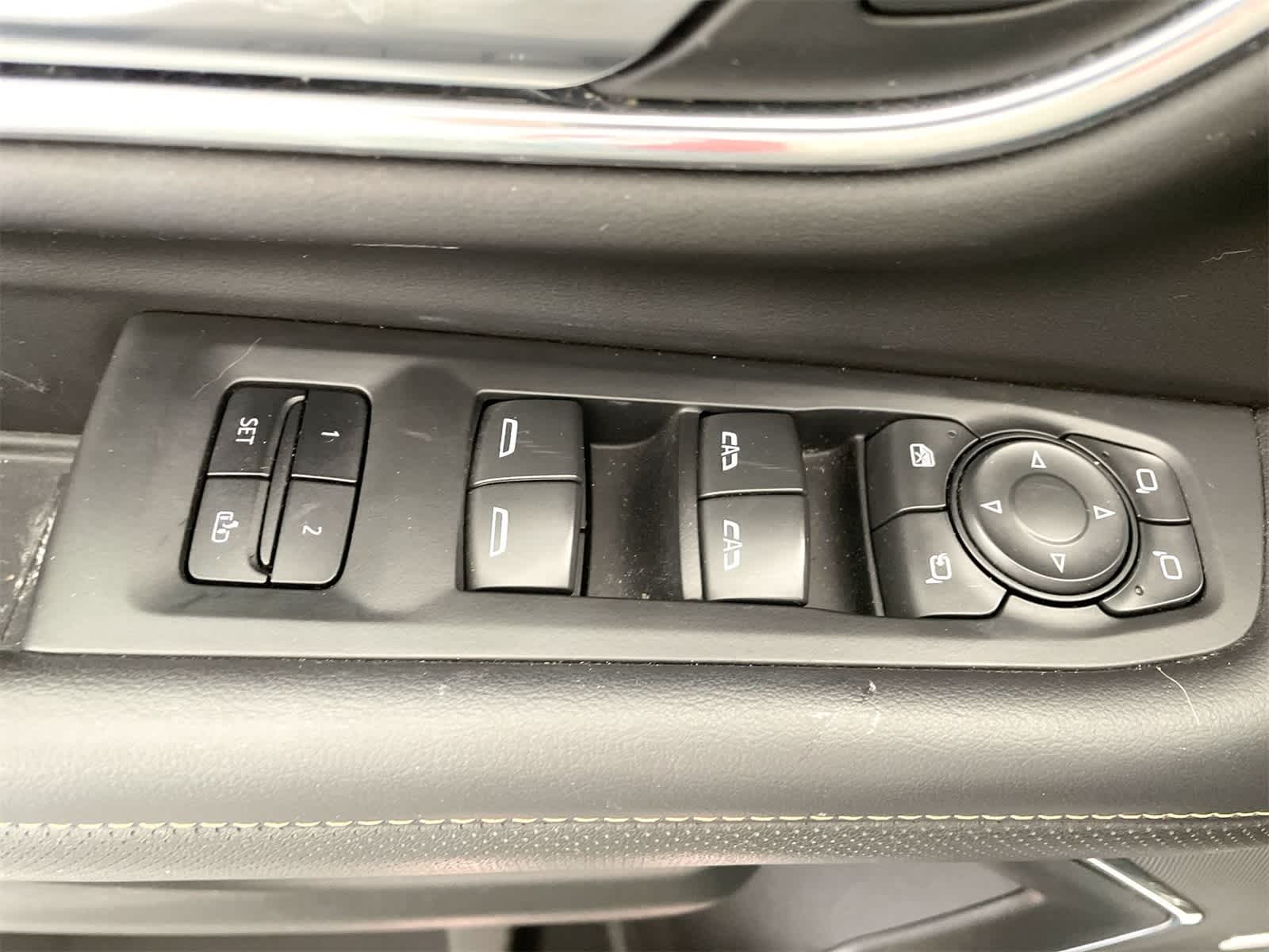 Thumbnail: 2022 GMC Yukon - 12