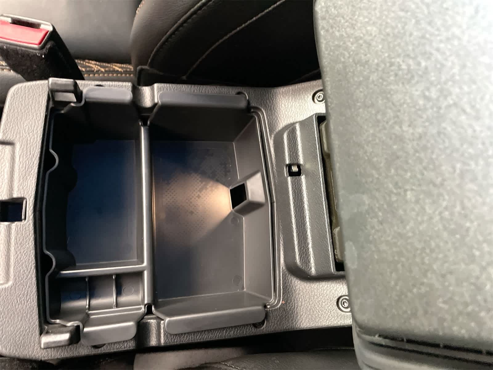 Thumbnail: 2021 Jeep Wrangler - 23