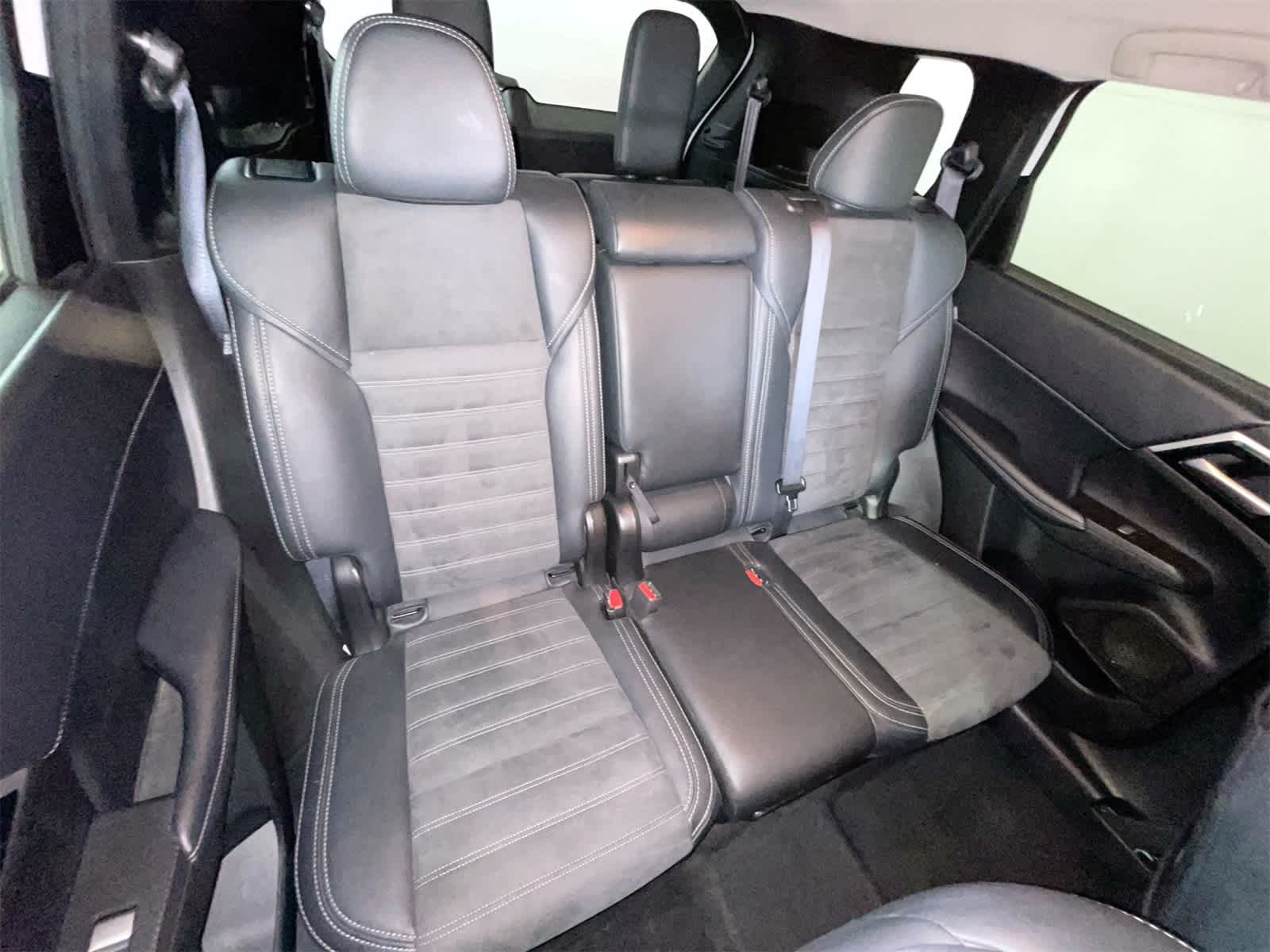 Thumbnail: 2024 Mitsubishi Outlander - 15