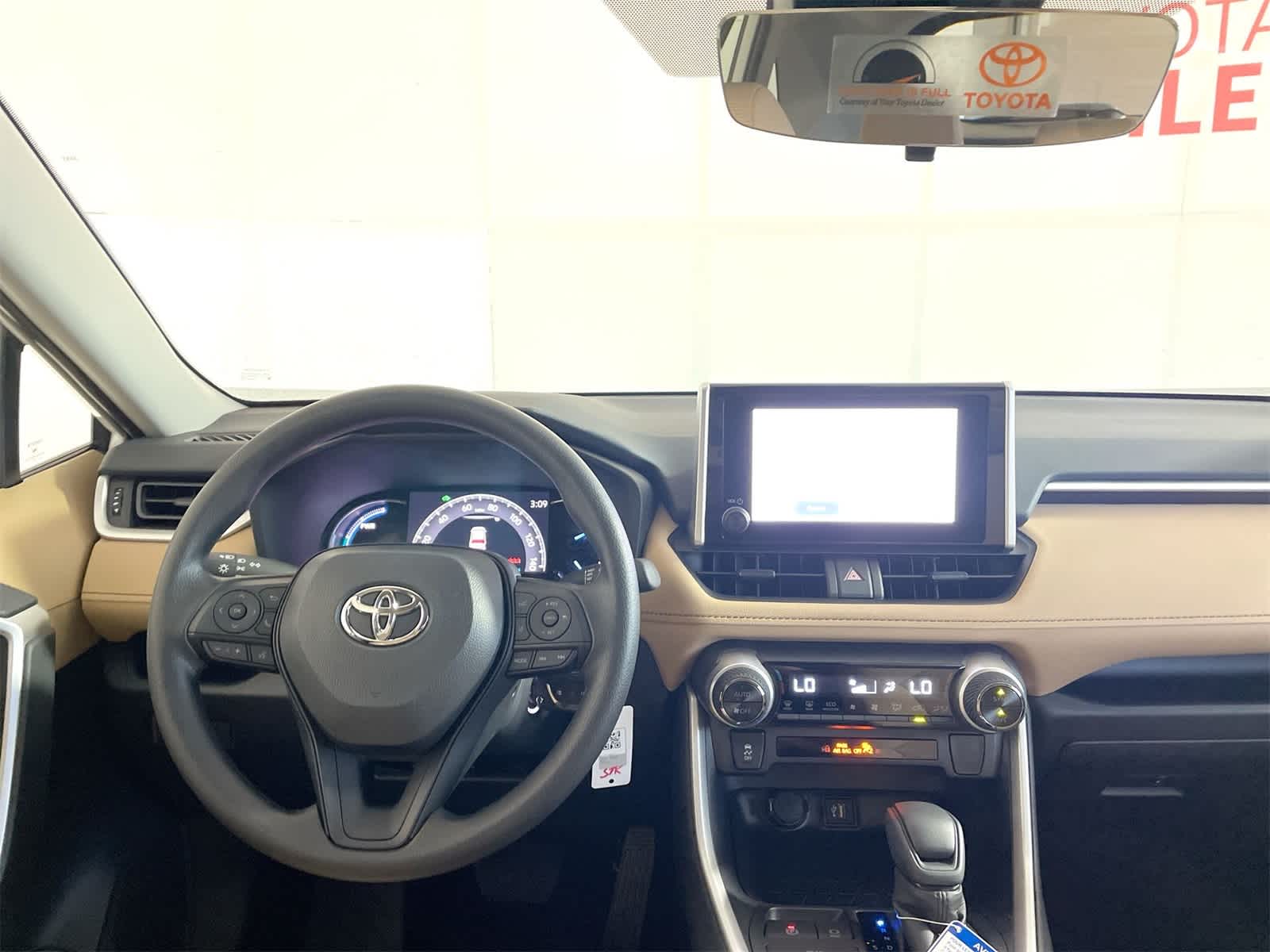 Thumbnail: 2025 Toyota RAV4 - 15