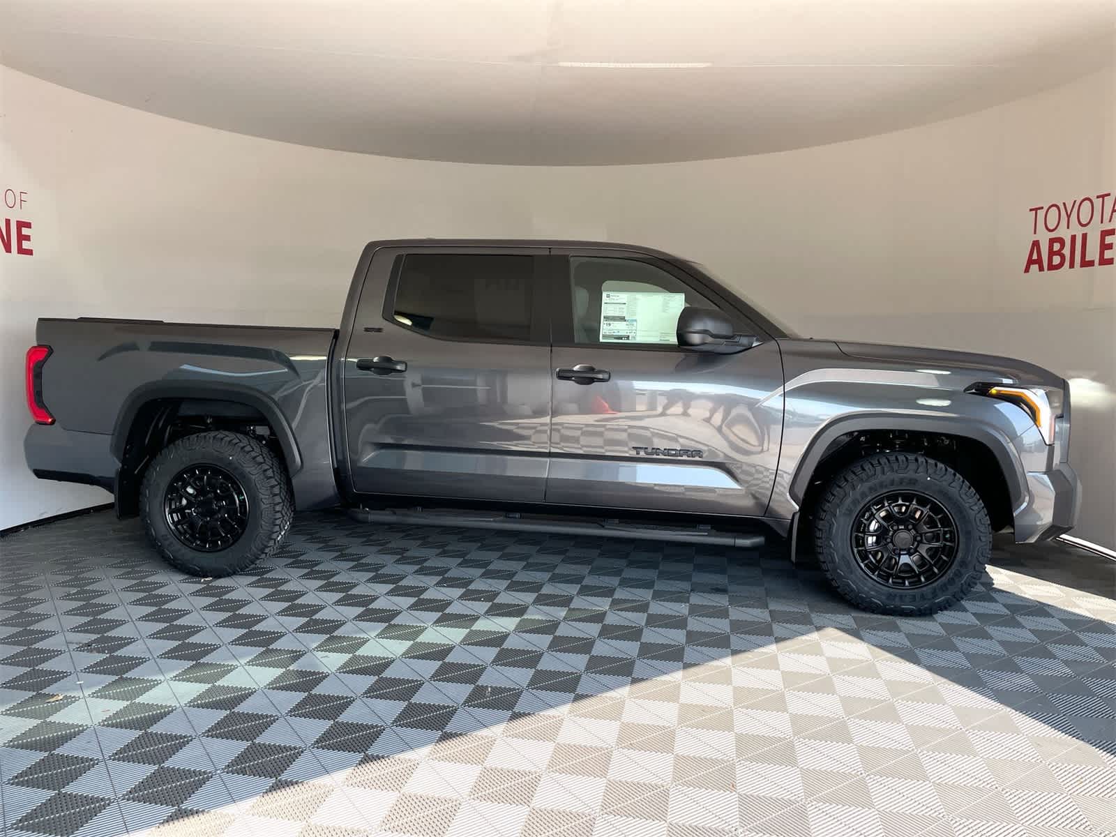 Thumbnail: 2025 Toyota Tundra - 8