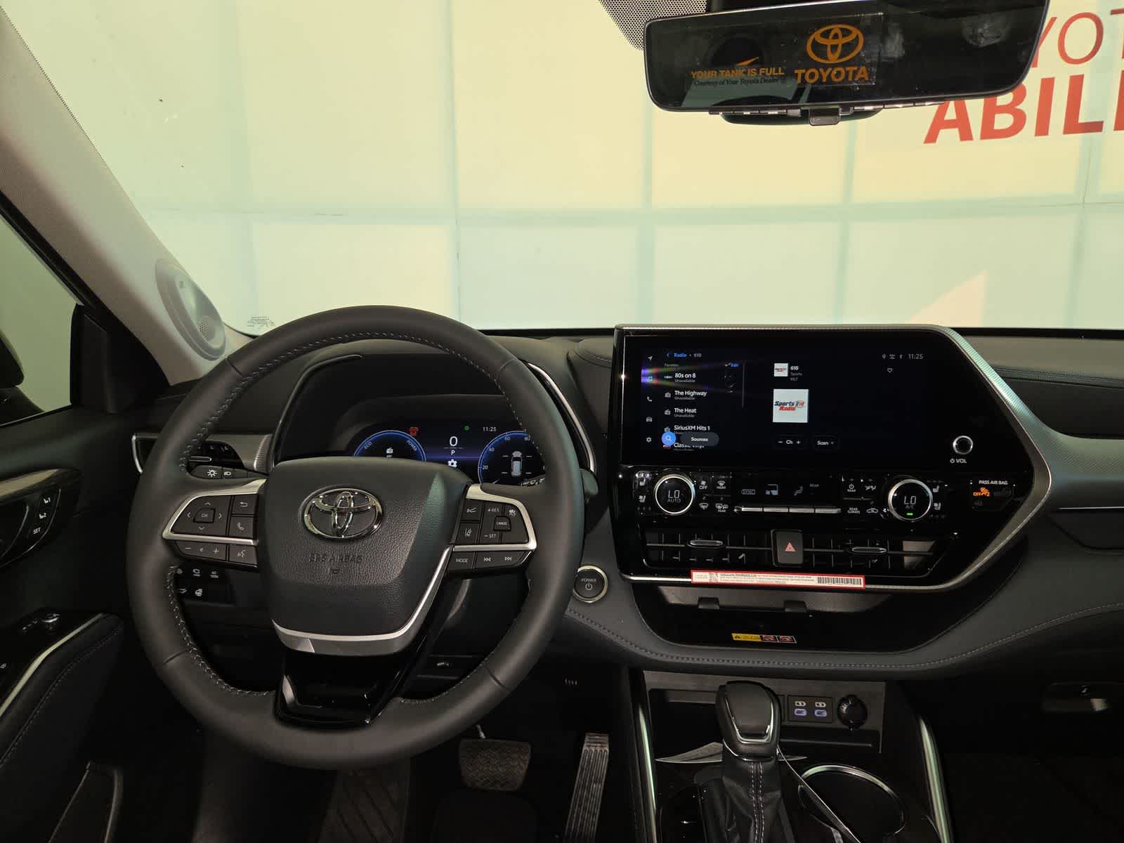Thumbnail: 2026 Toyota Highlander - 17