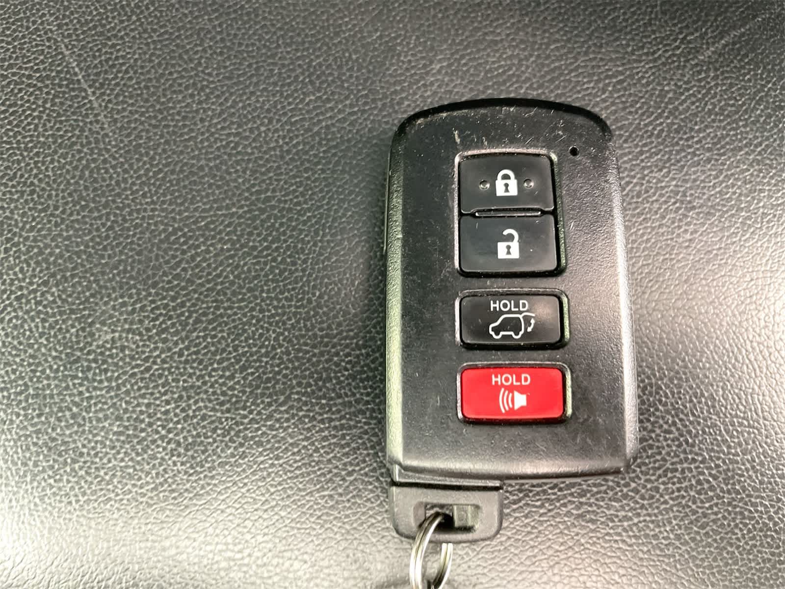 Thumbnail: 2019 Toyota Highlander - 30