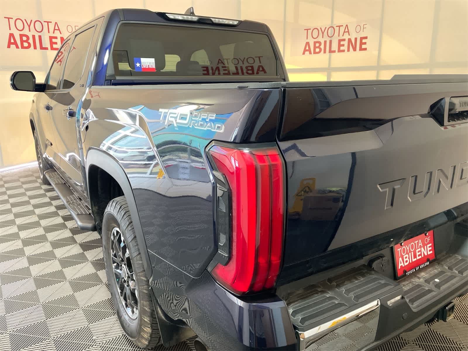 Thumbnail: 2023 Toyota Tundra - 3