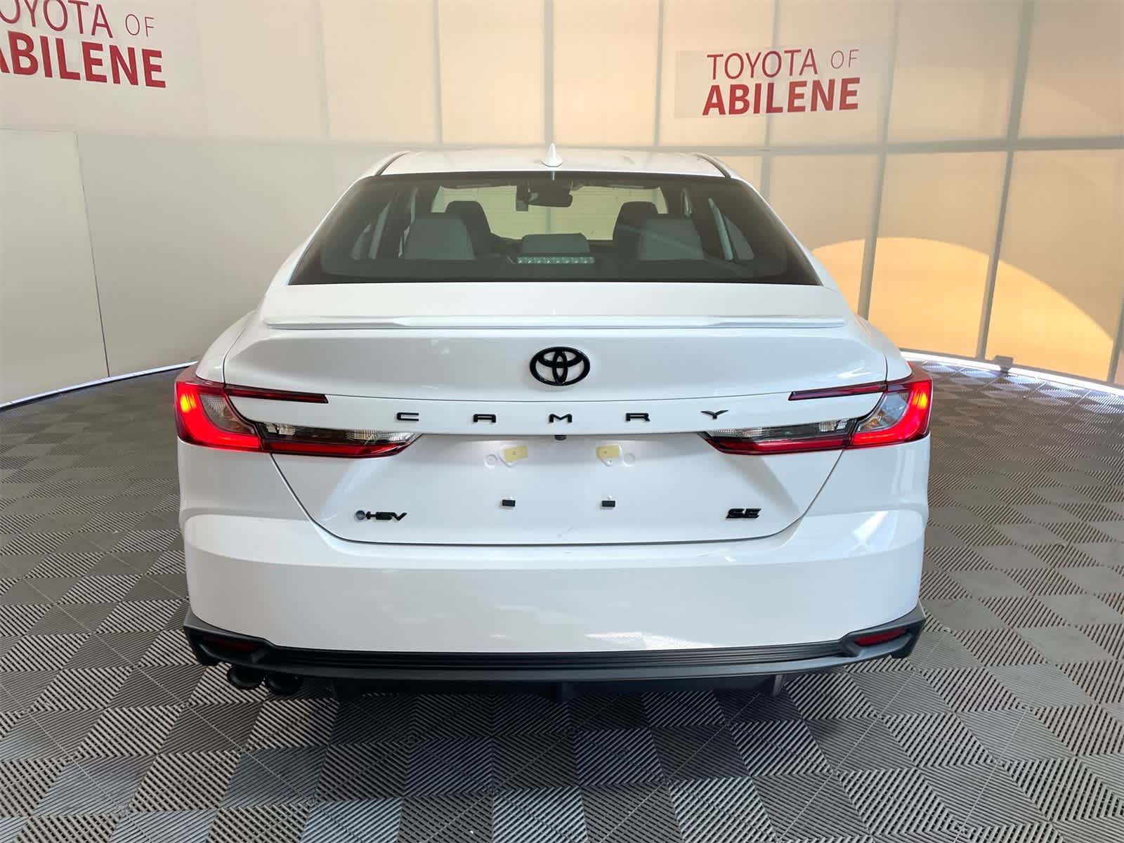 Thumbnail: 2026 Toyota Camry - 4