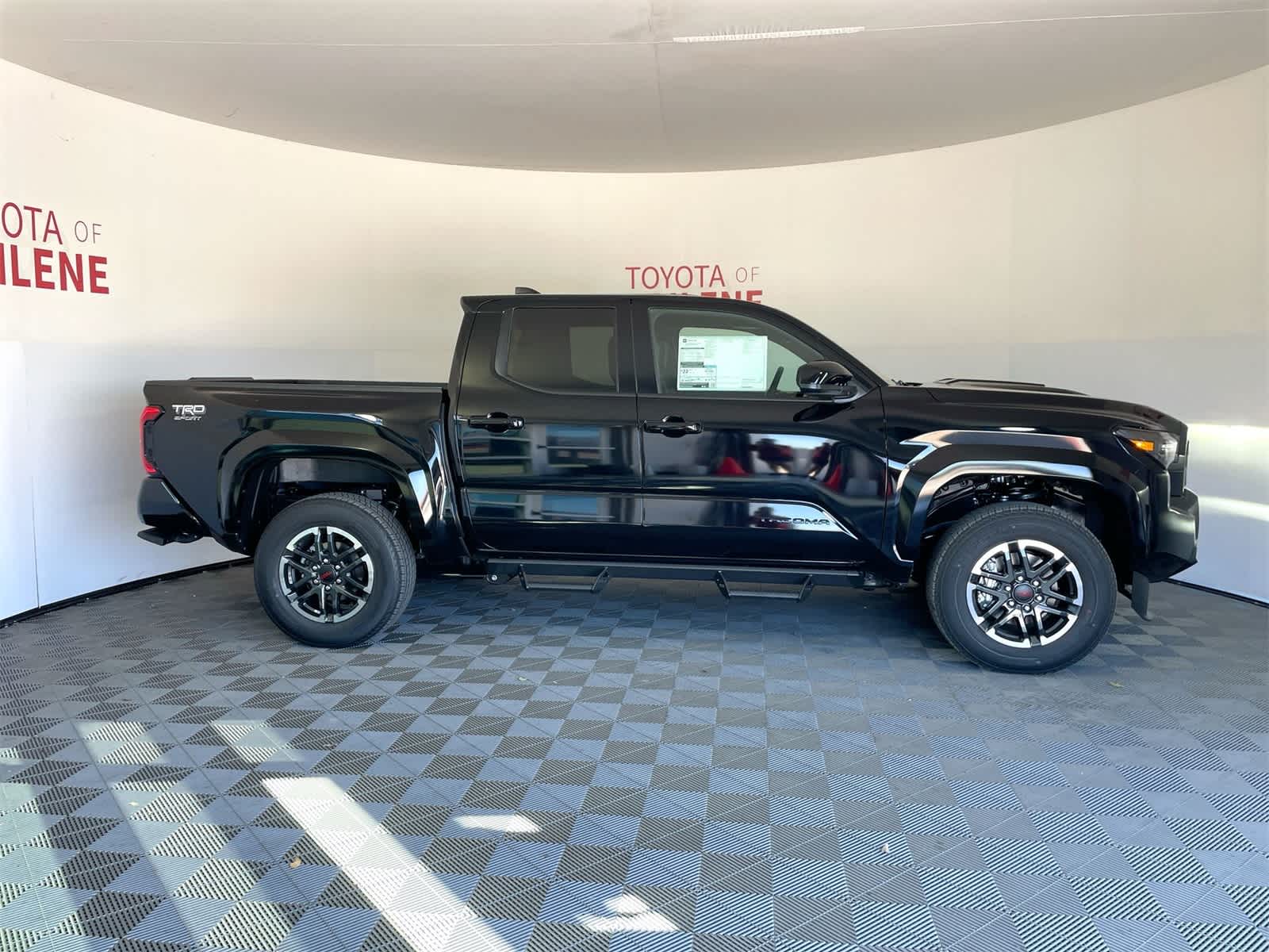 Thumbnail: 2025 Toyota Tacoma - 7