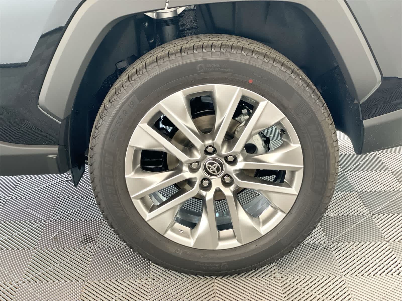 Thumbnail: 2025 Toyota RAV4 - 26