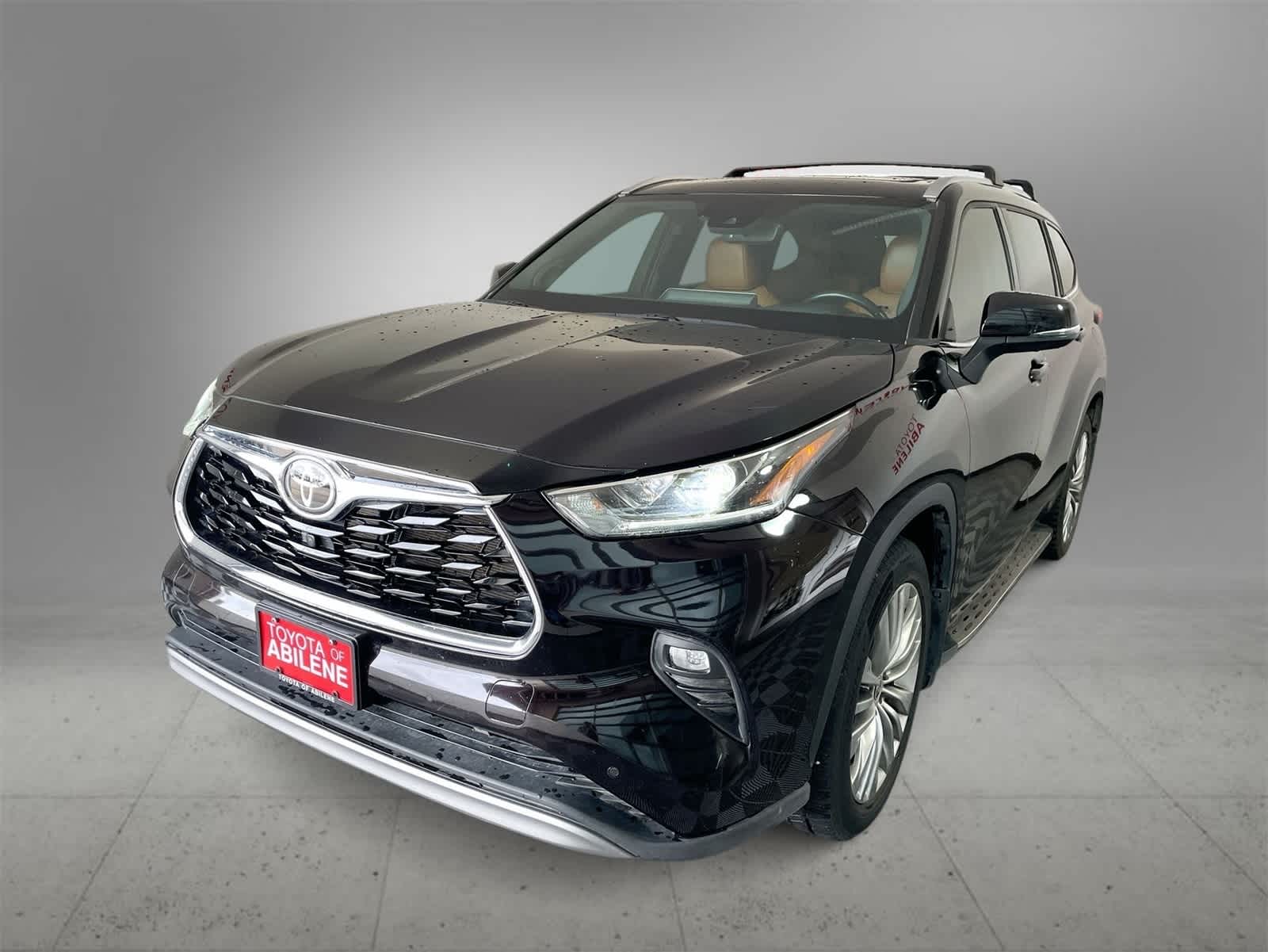 Thumbnail: 2022 Toyota Highlander - 1