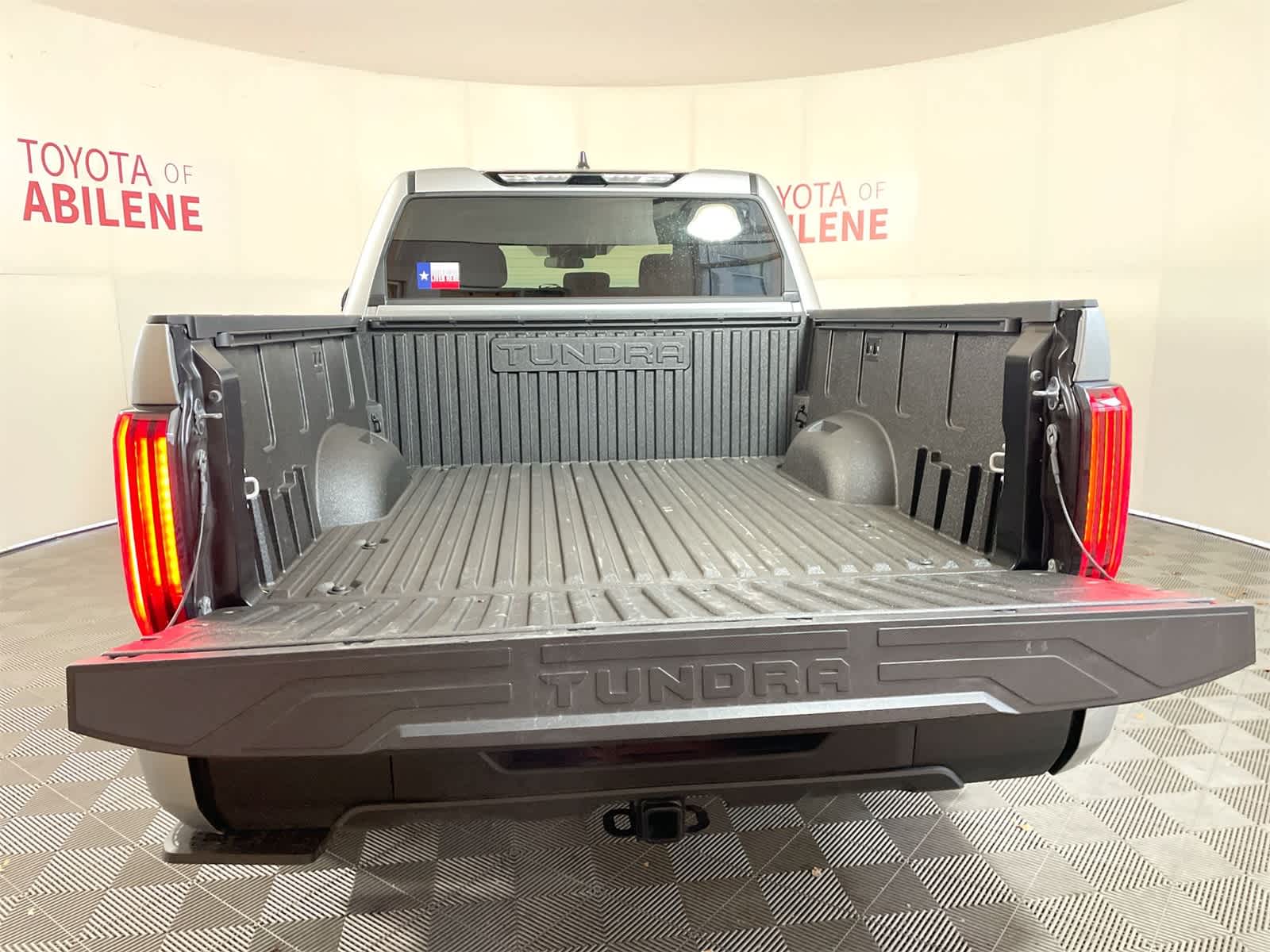 Thumbnail: 2025 Toyota Tundra - 5