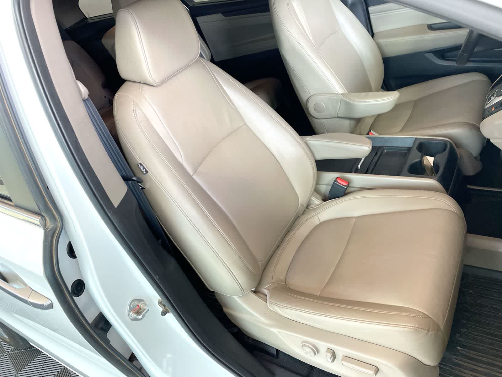 Thumbnail: 2022 Honda Odyssey - 14