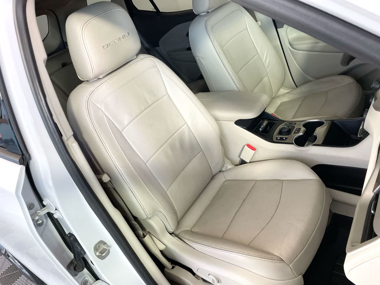 Thumbnail: 2020 GMC Terrain - 13