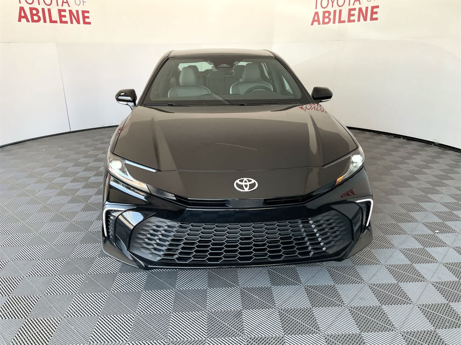Thumbnail: 2025 Toyota Camry - 9
